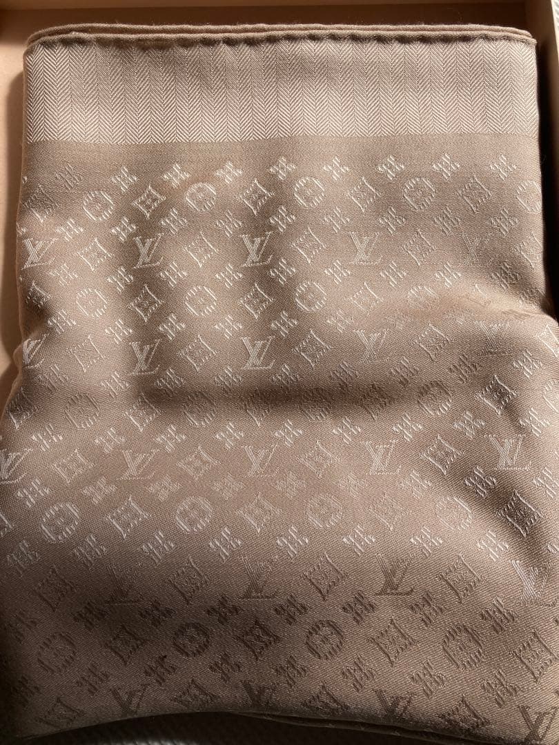 LOUIS VUITTON シルクウール　ショール　ストール