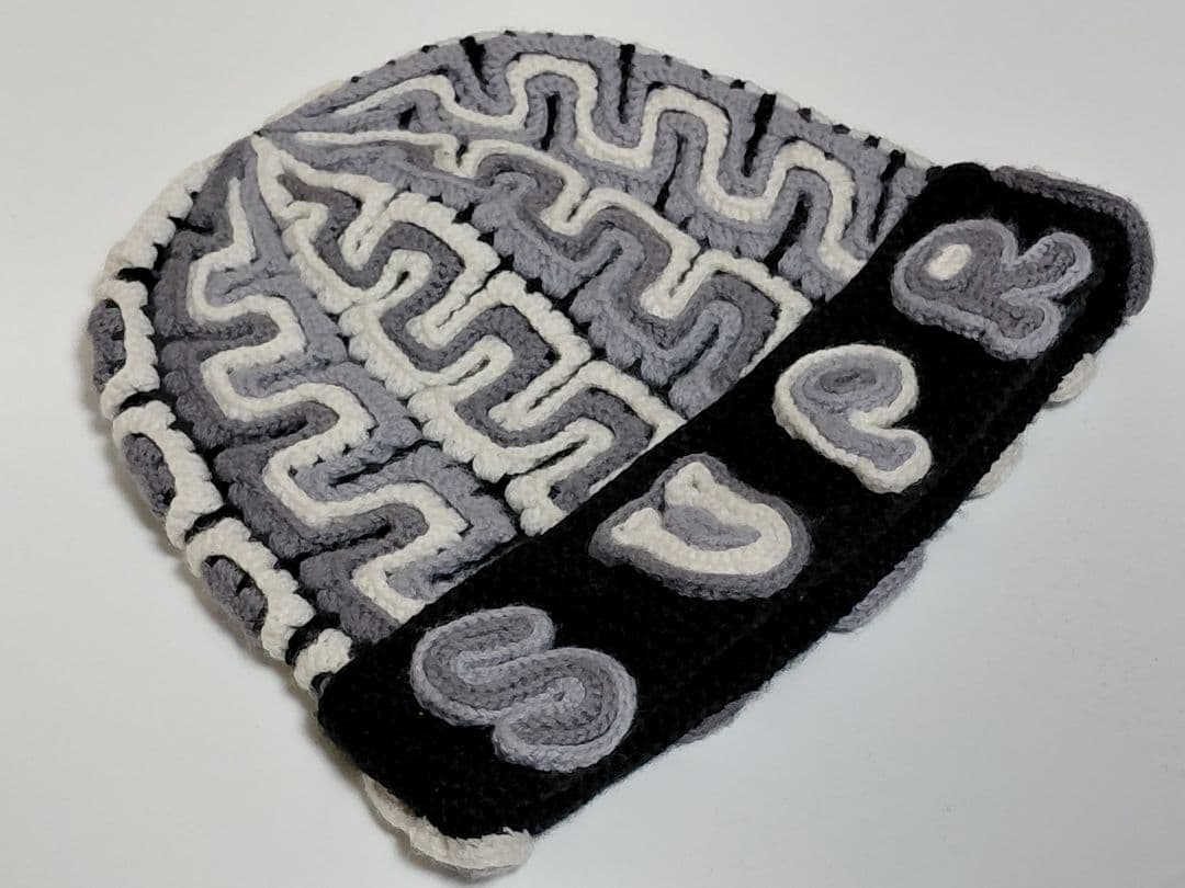 【美品】 Supreme　Yarn Appliqué　Beanie