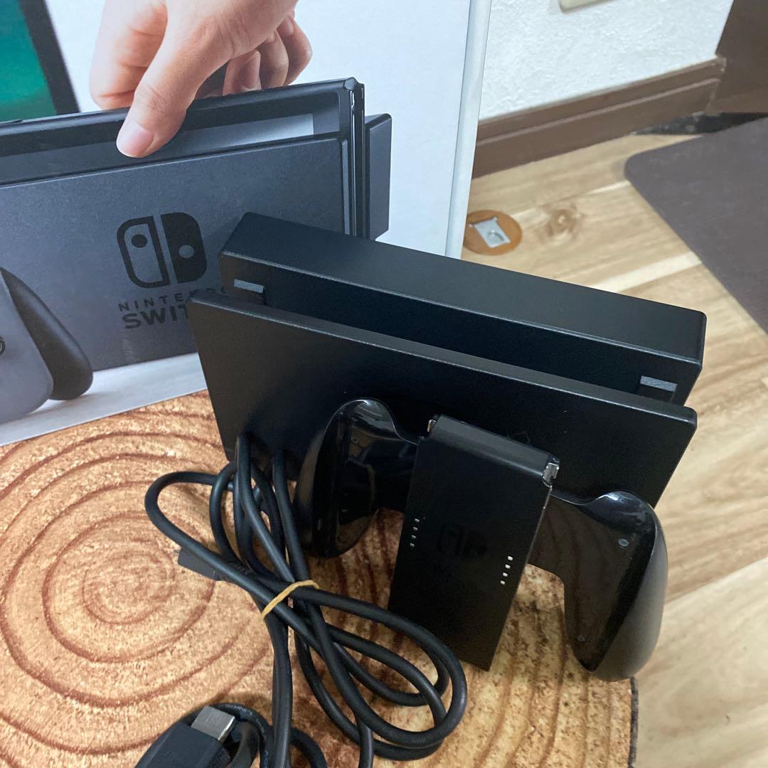 Nintendo Switch ニンテンドースイッチ本体　グレー ②