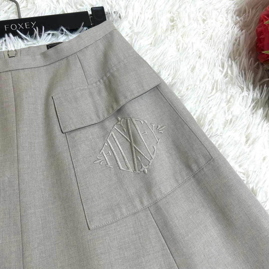 美品✨フォクシー 大きなロゴ刺繍✨ウール100% 定価8.8万円 スカート