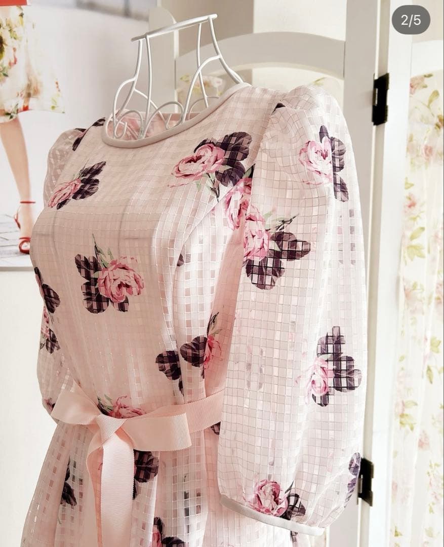 エムズグレイシー 花柄ワンピース 38 定価49500円 アナウンサー着用