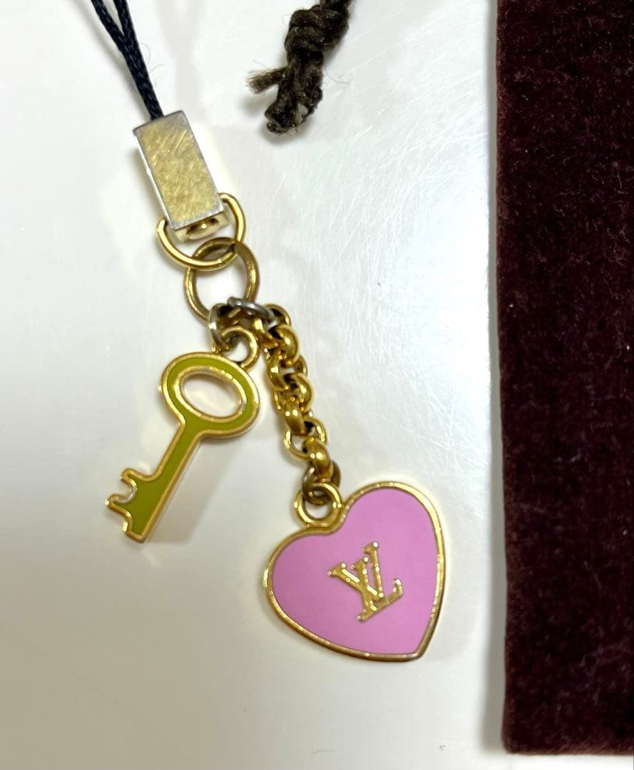 LOUIS VUITTON 携帯ストラップ　チャーム