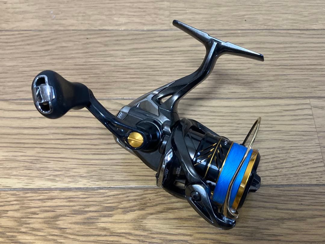 中古 シマノ 17ソアレCI4+ C2000SSPG