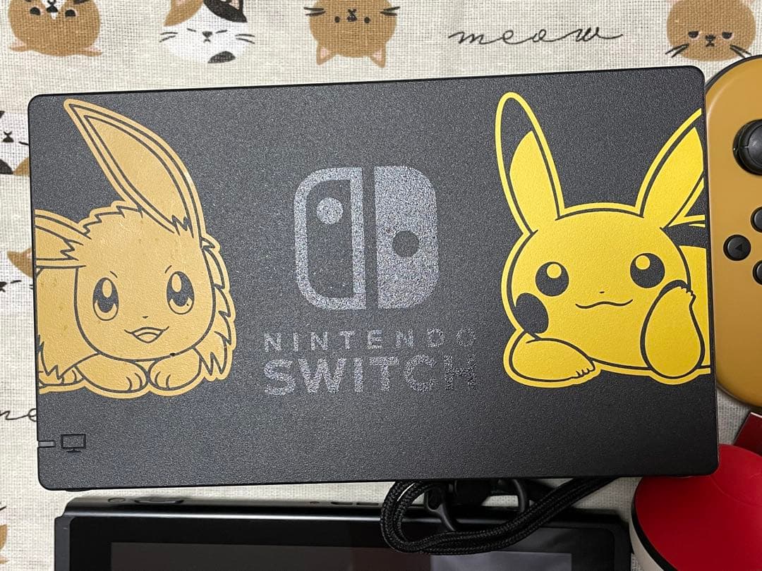 Nintendo Switch ピカチュウ・イーブイデザイン 本体