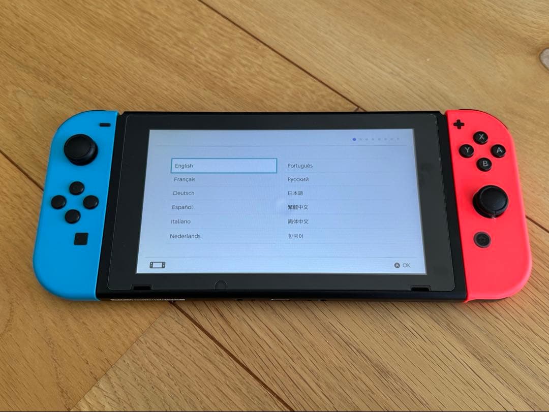 Nintendo Switch 本体（2017年製）+ Joy-Conセット