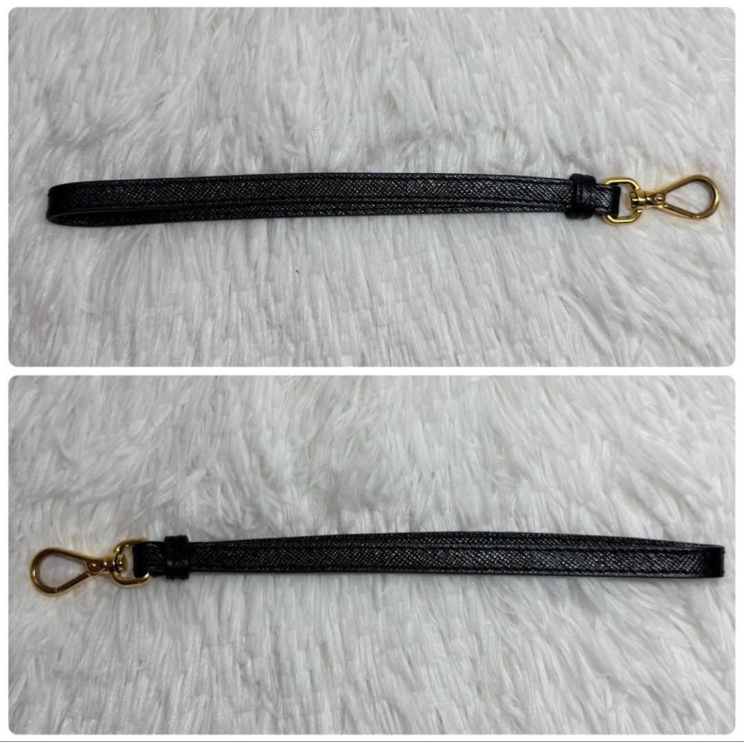 ✨高級✨ プラダ 金ロゴ サフィアーノ 二つ折り財布 レザー ストラップ 黒