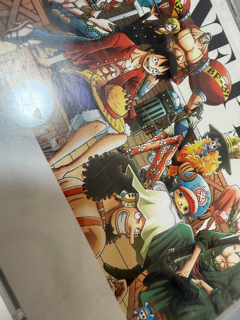 ONE PIECE 1〜110巻、関連本15冊＋おまけ