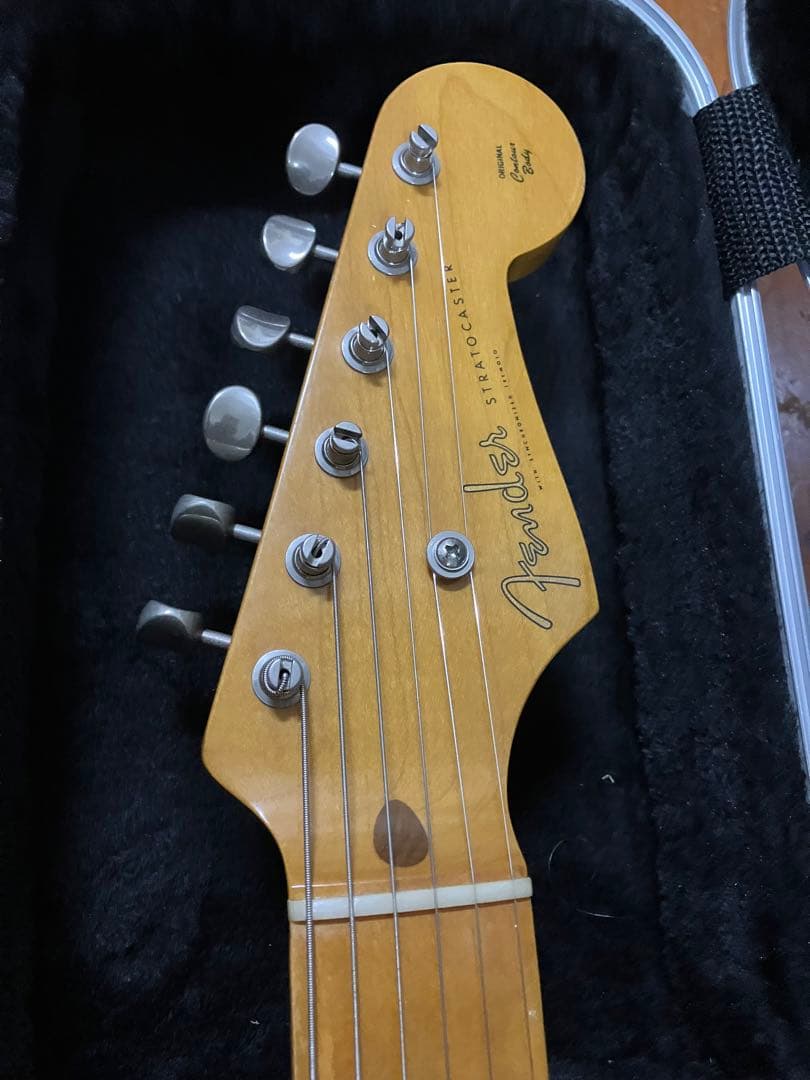 Fender japan ST54-85LS Eシリアル