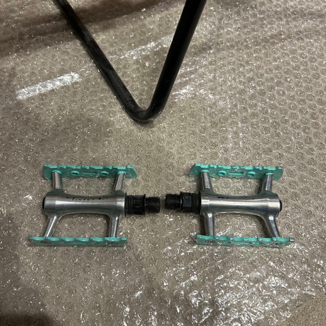 Bianchiロードバイク VIA NIRONE 7SORAモデル　サイズ53