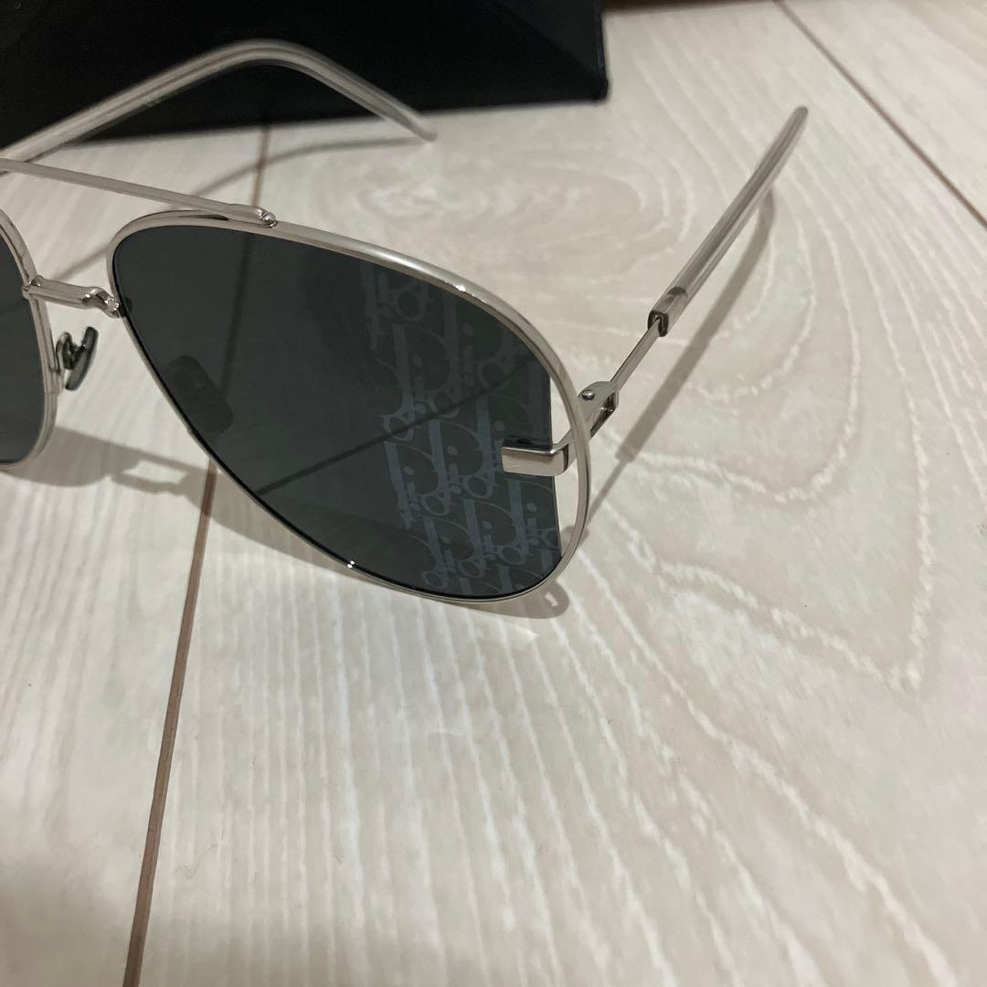 美品⭐︎DIOR HOMME ロゴ入りサングラス　サングラスケース、クロス付き