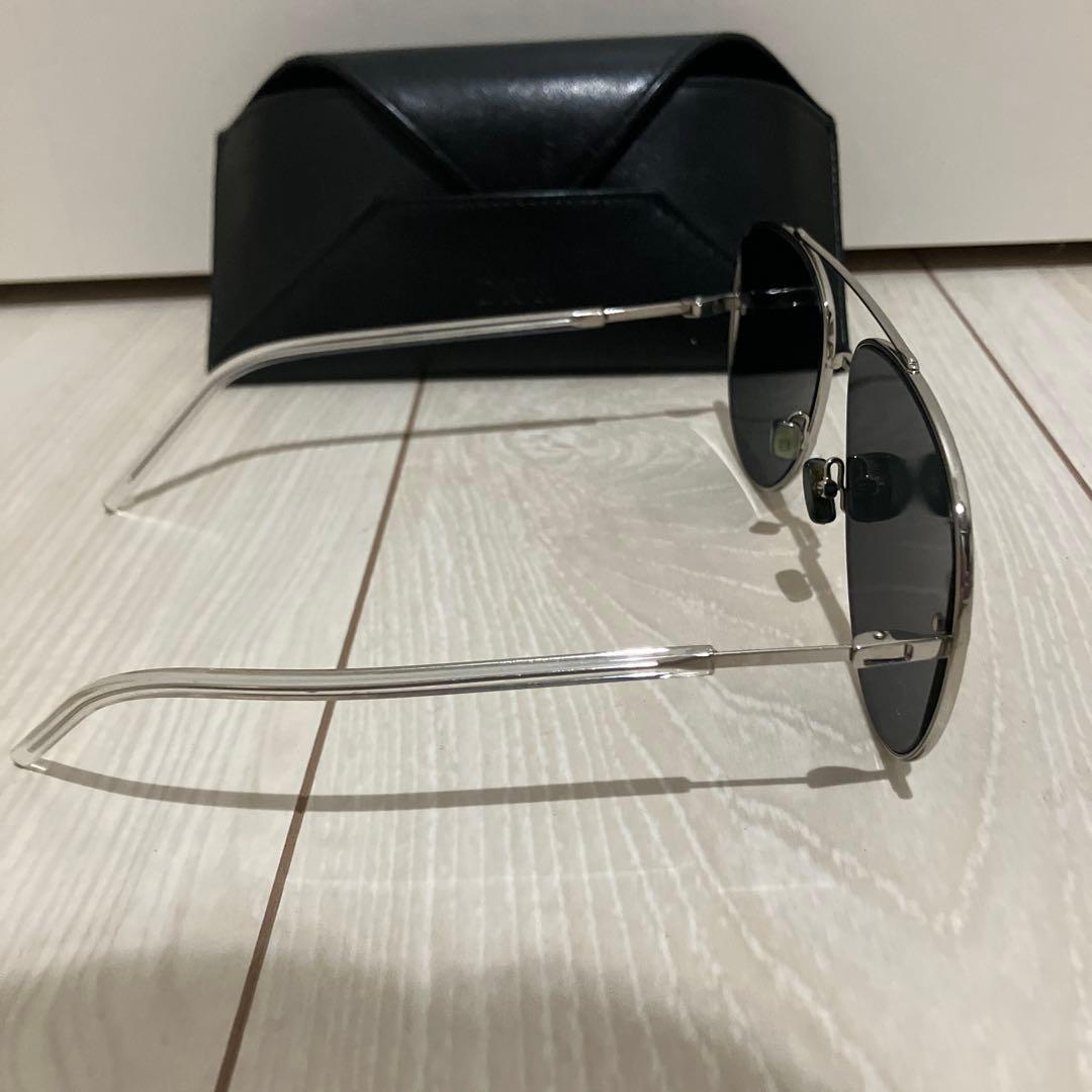 美品⭐︎DIOR HOMME ロゴ入りサングラス　サングラスケース、クロス付き