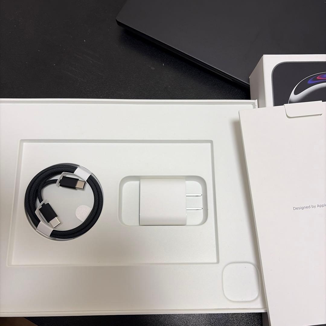 美品 Apple iPad Pro M4 と Apple Pencil Pro