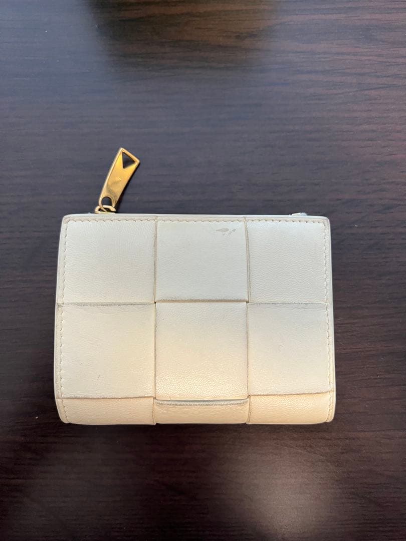 BOTTEGA VENETA 二つ折り財布（イエロー）