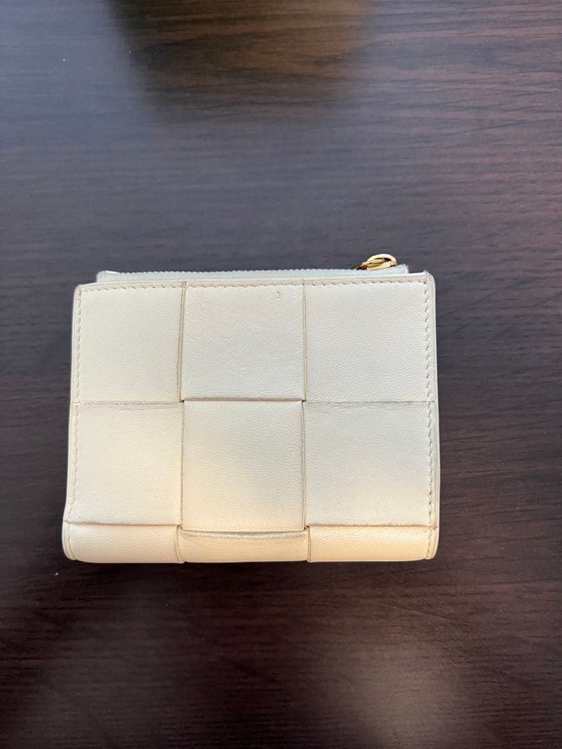 BOTTEGA VENETA 二つ折り財布（イエロー）