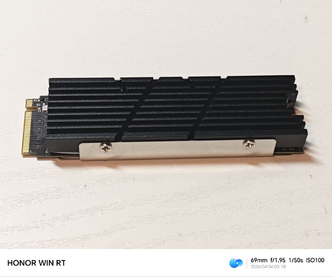 WD Black 1TB SN810 NVMe PCIe 4.0x4 動作OK