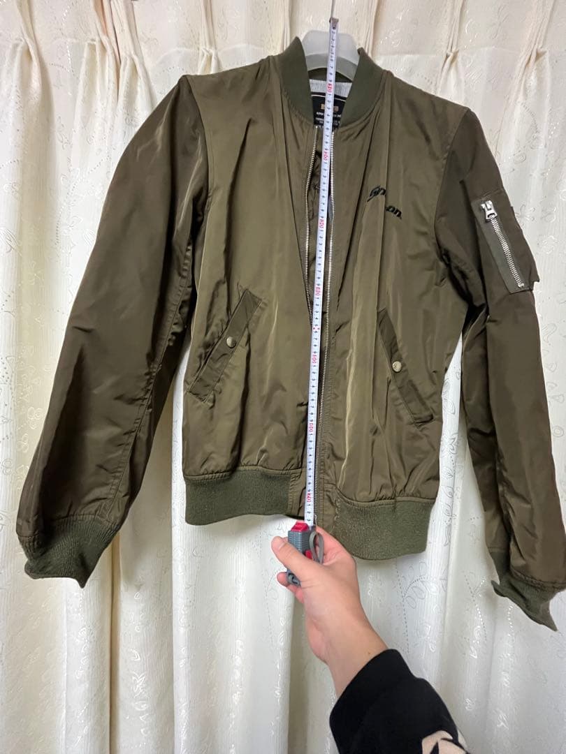 ALPHA INDUSTRIES INC製　スナップオンMA-1