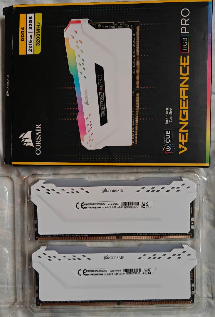 CORSAIR VENGEANCE RGB PRO 32GB ジャンク