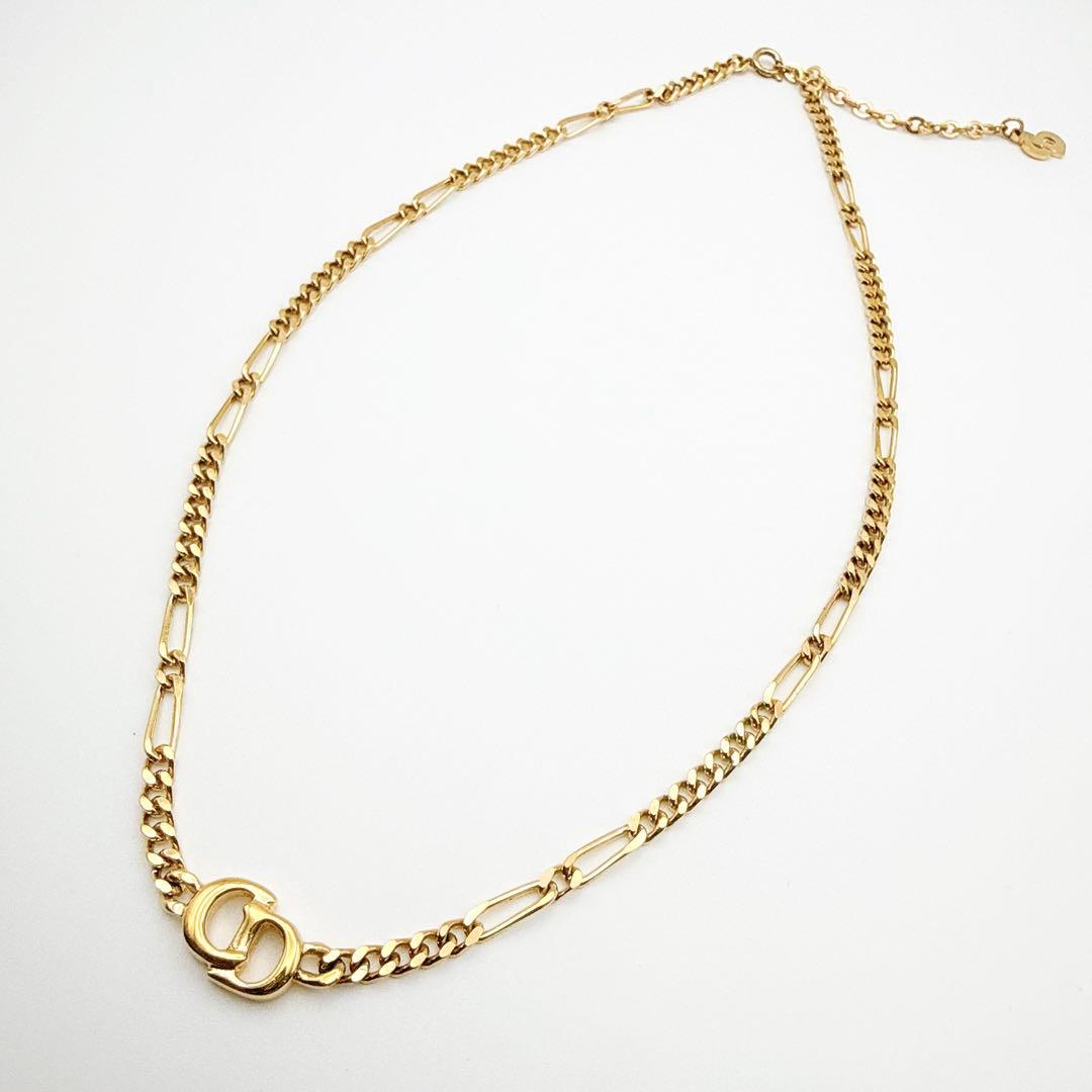3019 人気✨Dior ネックレス　CD 刻印　ゴールド