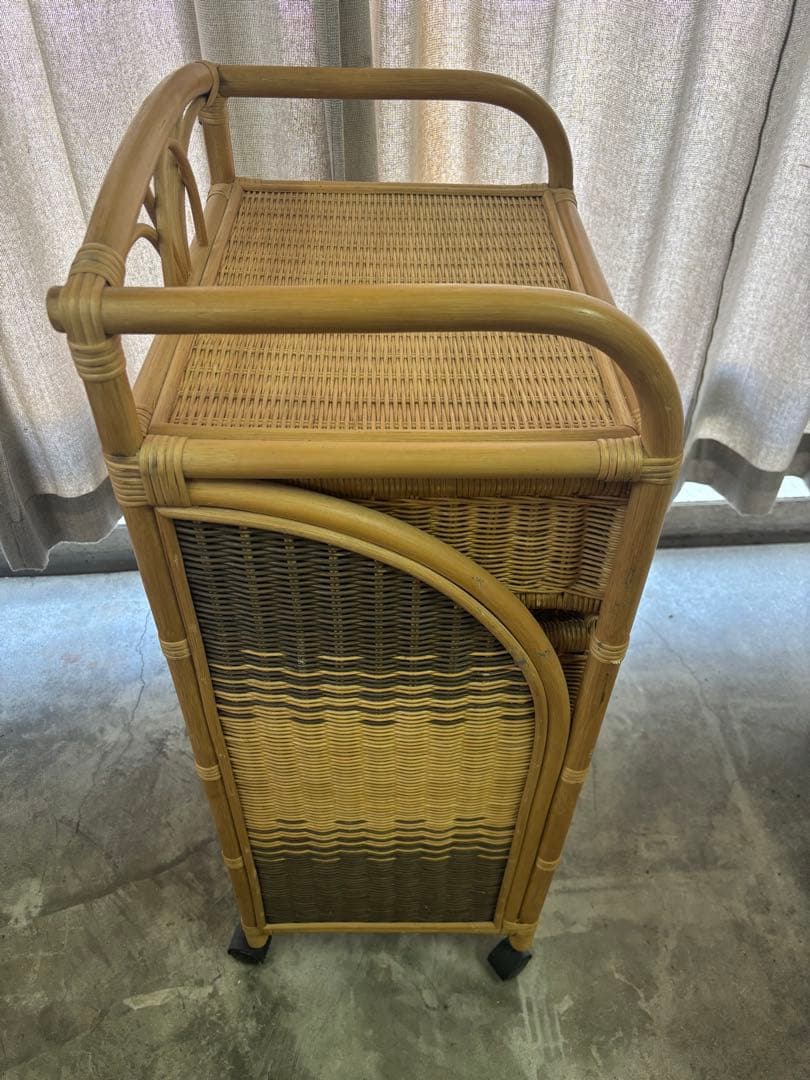 【オシャレ‼️】KOIZUMI 籐家具 ラタン ラック チェスト 引き出し