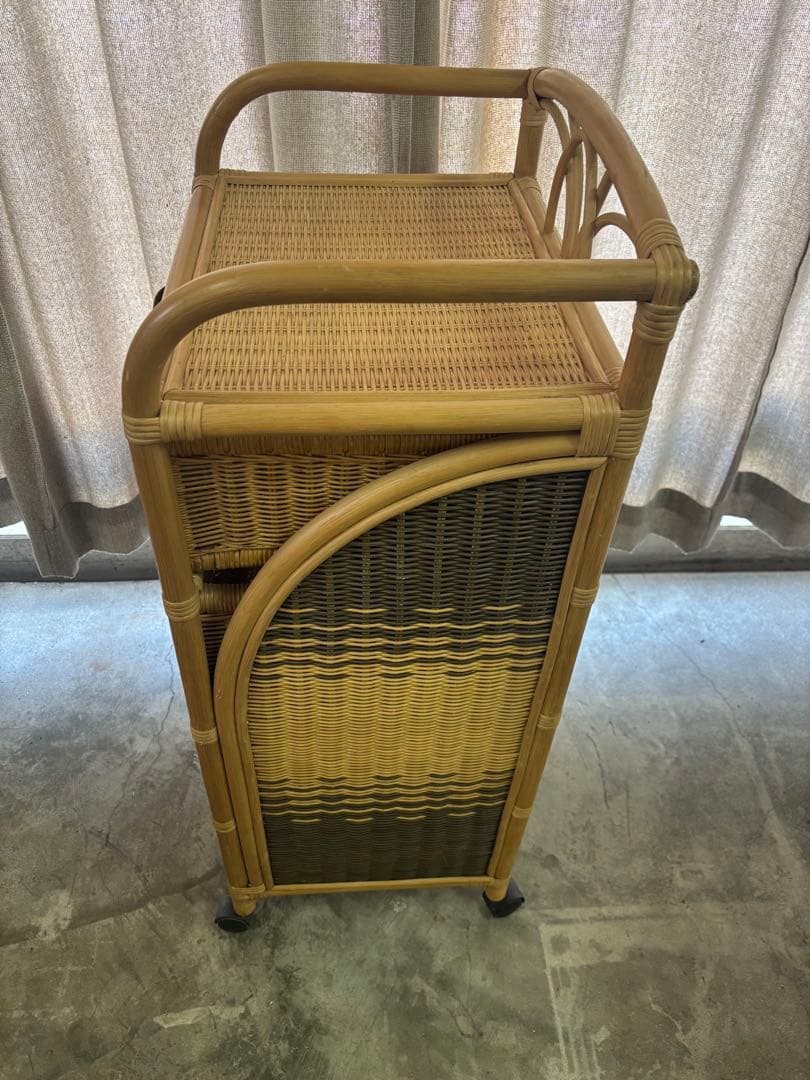 【オシャレ‼️】KOIZUMI 籐家具 ラタン ラック チェスト 引き出し