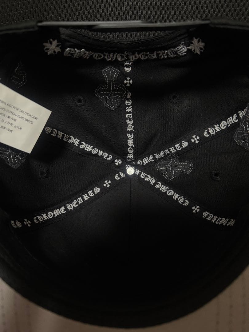 CHROME HEARTS/クロス トラッカーキャップ