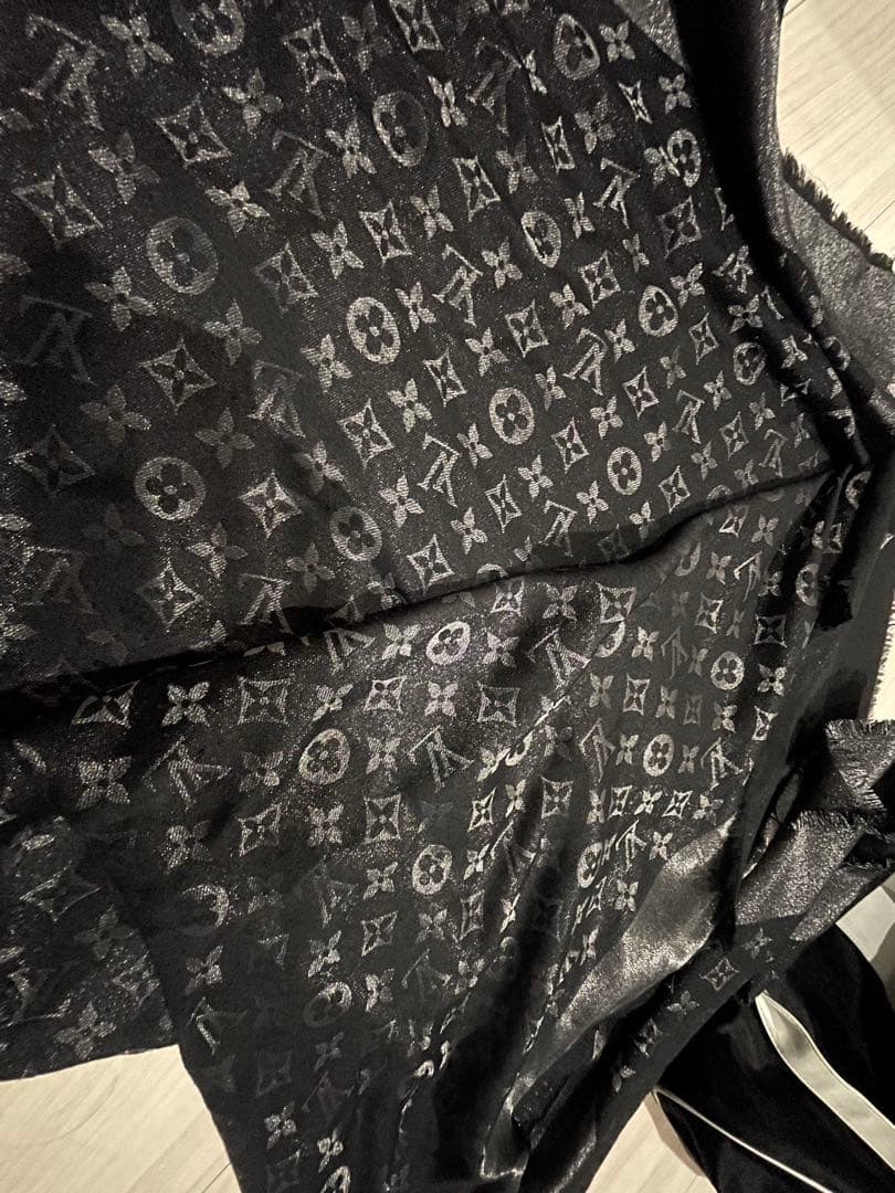 LOUIS VUITTON モノグラムストール 大判 ブラック