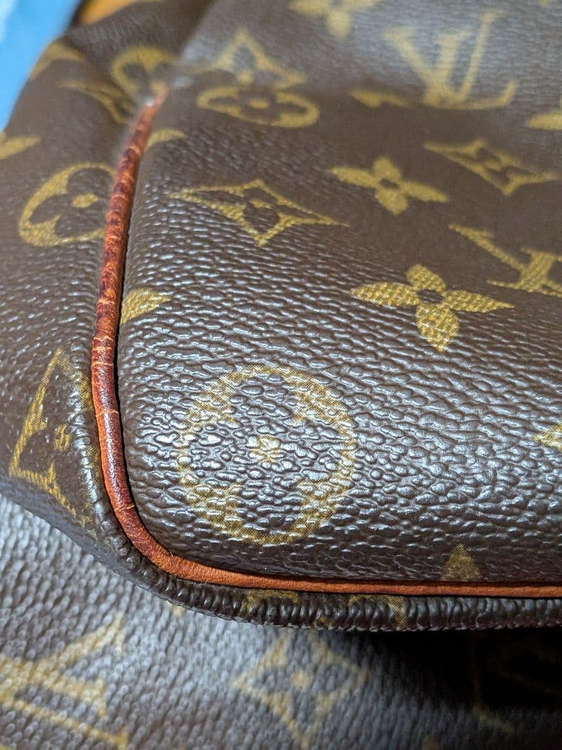 LOUIS VUITTON　ルイヴィトン　ボストンバック