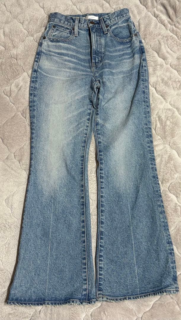 moussy MVS BLACK FLARE 25フレアデニム ブルー　美脚