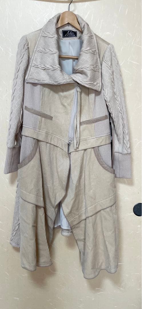 エイココンドウ ベージュ ロングコートドレス長袖