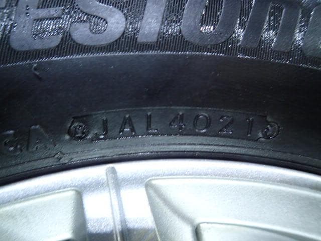 B1048【送料無料】スタッドレスタイヤ 185/60R15 4本セット