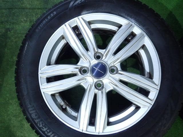 B1048【送料無料】スタッドレスタイヤ 185/60R15 4本セット