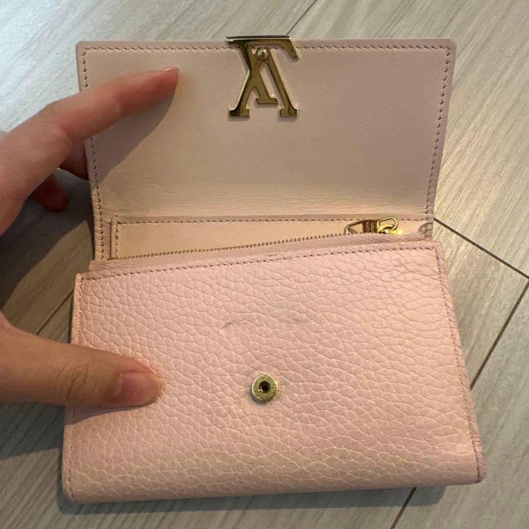 Louis Vuitton カプシーヌ 財布