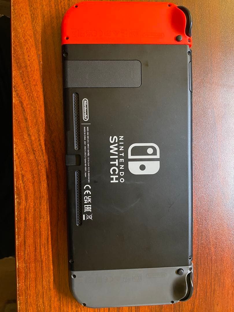 Nintendo Switch 赤/黒 本体