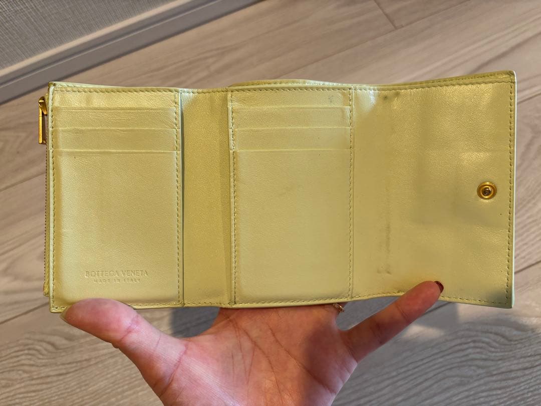 BOTTEGA VENETA 三つ折り財布 ライトグリーン
