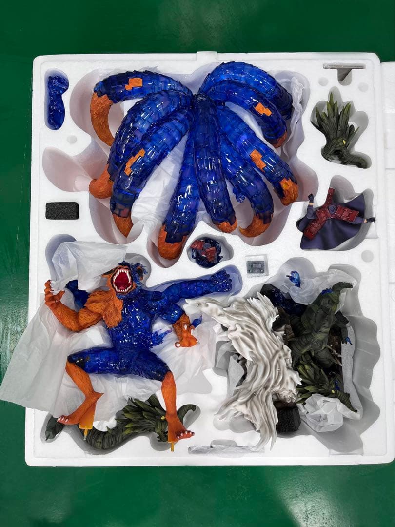 【新品】NARUTO ナルト マダラ 九尾 フィギュア