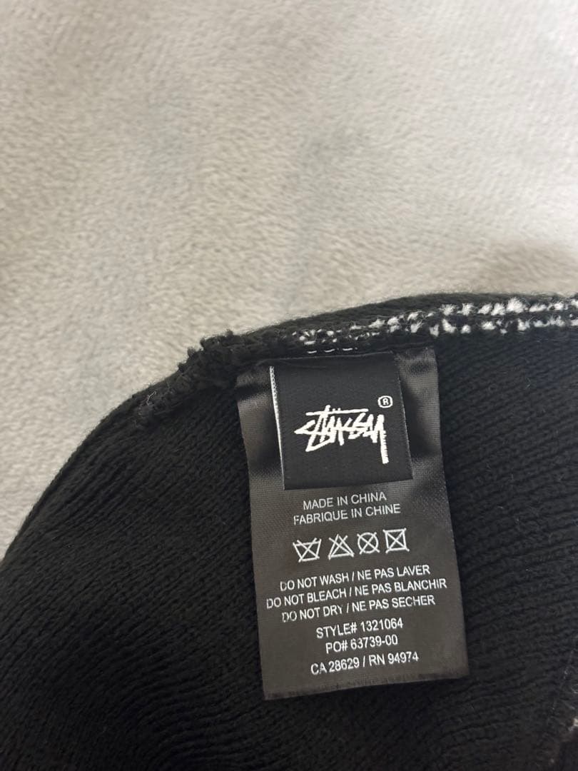 stussy ニット帽　黒