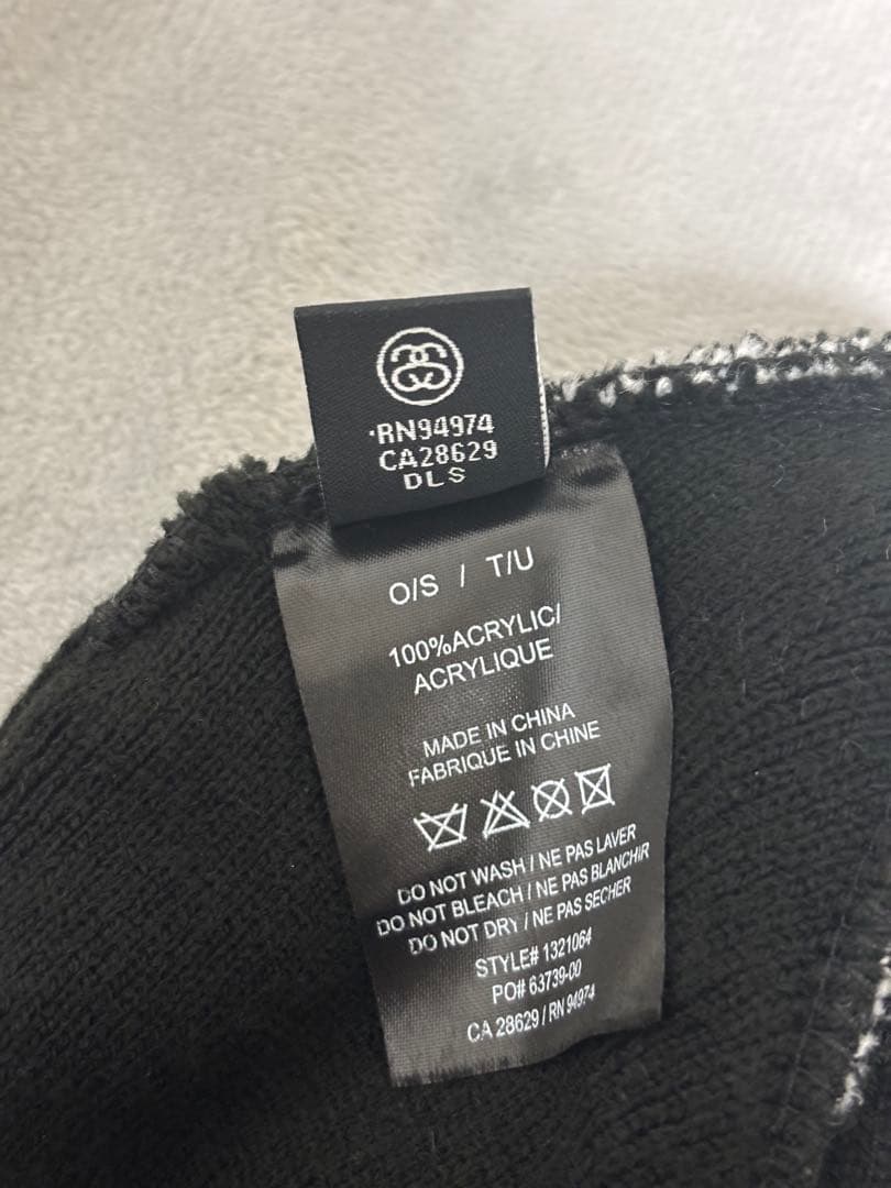 stussy ニット帽　黒