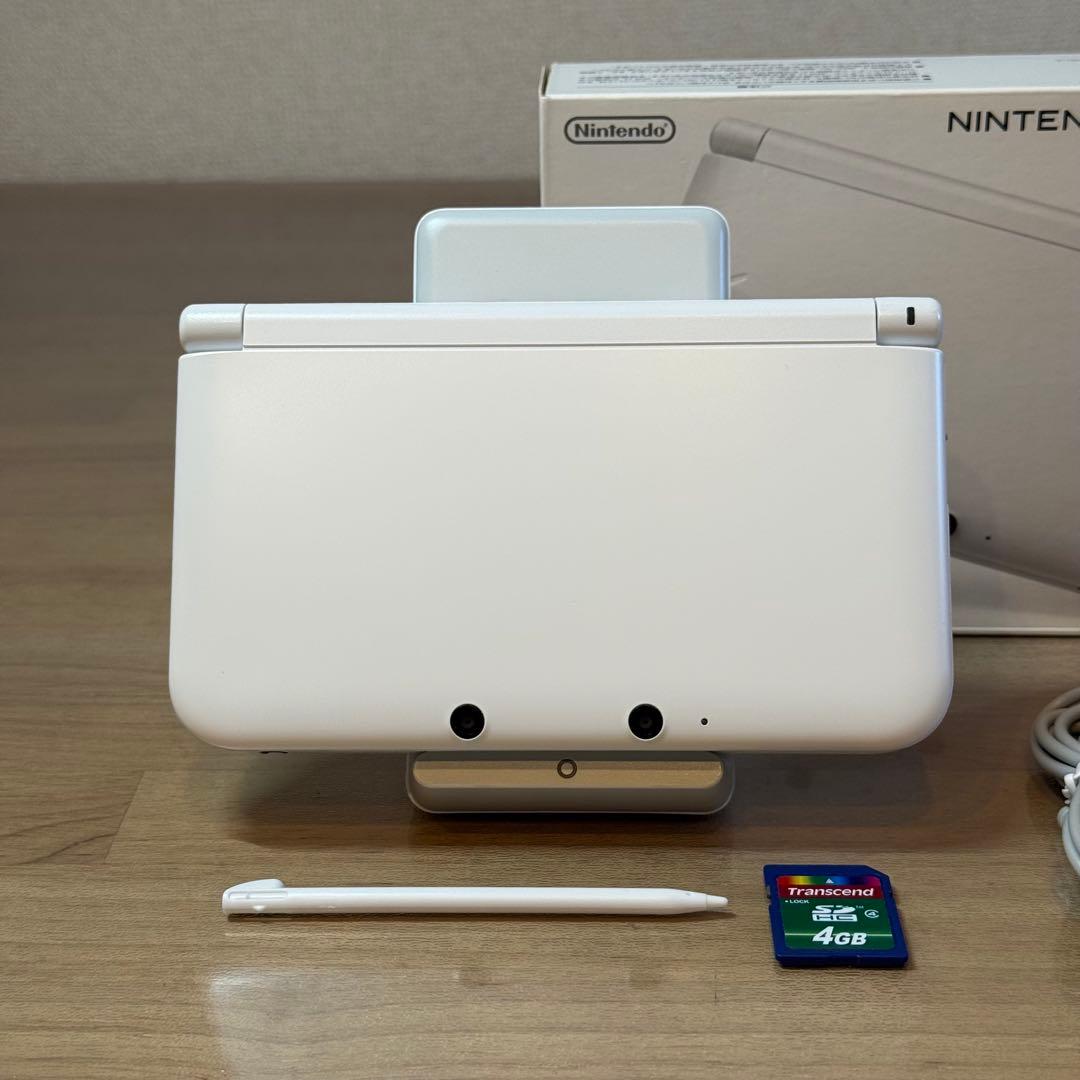 6-033 ニンテンドー3DS LL ホワイト 箱付き