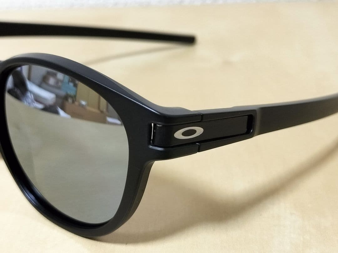 状態良好 レンズ新品 OAKLEY LATCH
