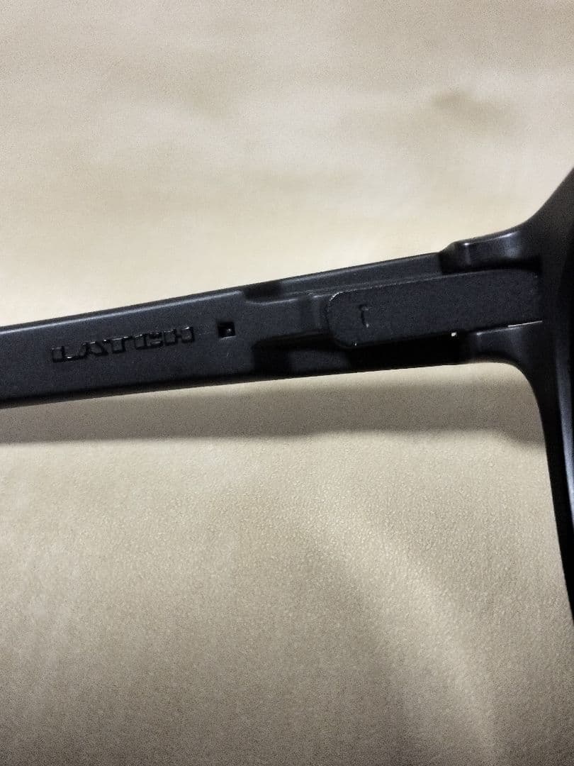 状態良好 レンズ新品 OAKLEY LATCH