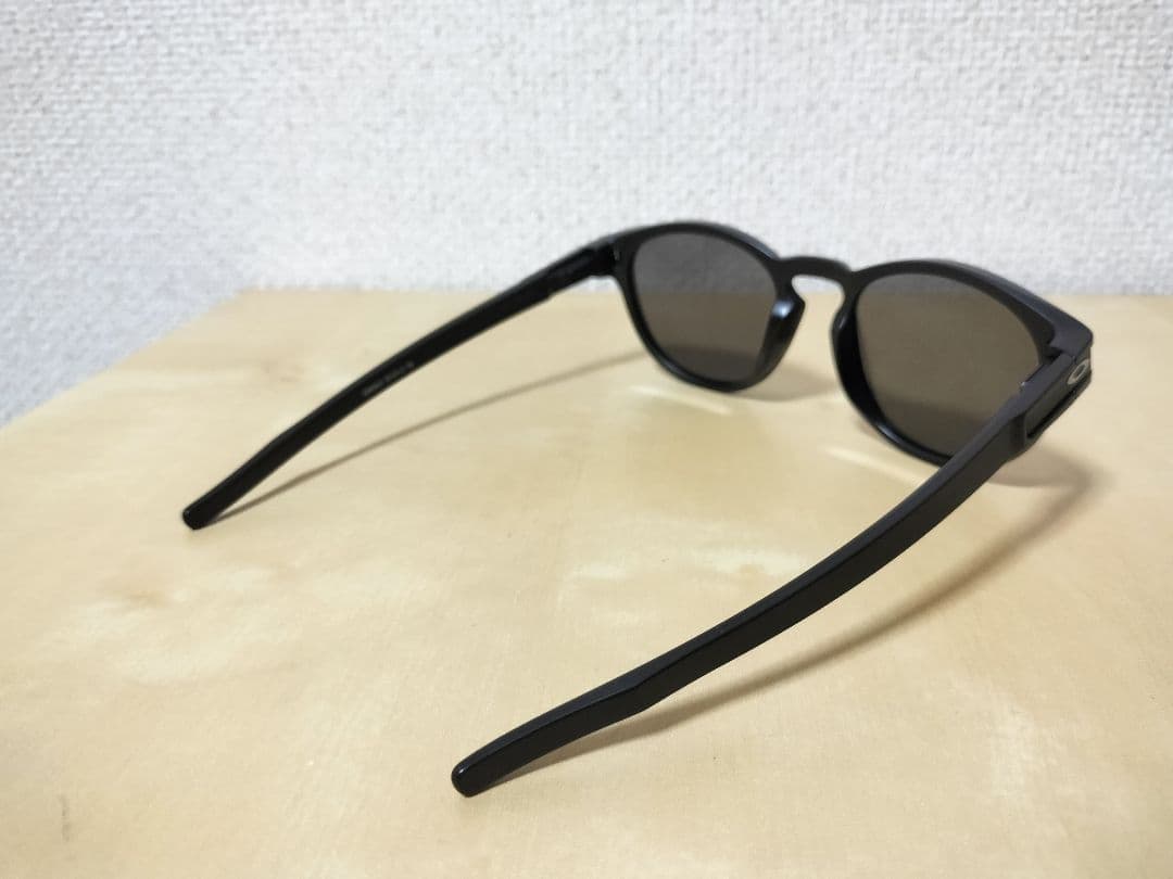 状態良好 レンズ新品 OAKLEY LATCH