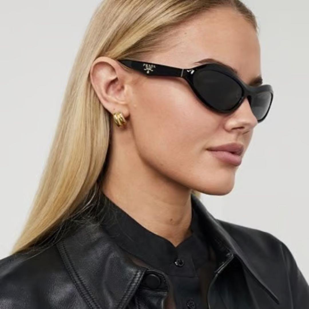 PRADA SPR05N ブラック キャットアイ　サングラス　正規品