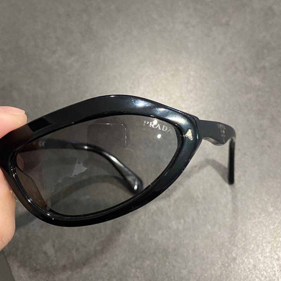 PRADA SPR05N ブラック キャットアイ　サングラス　正規品