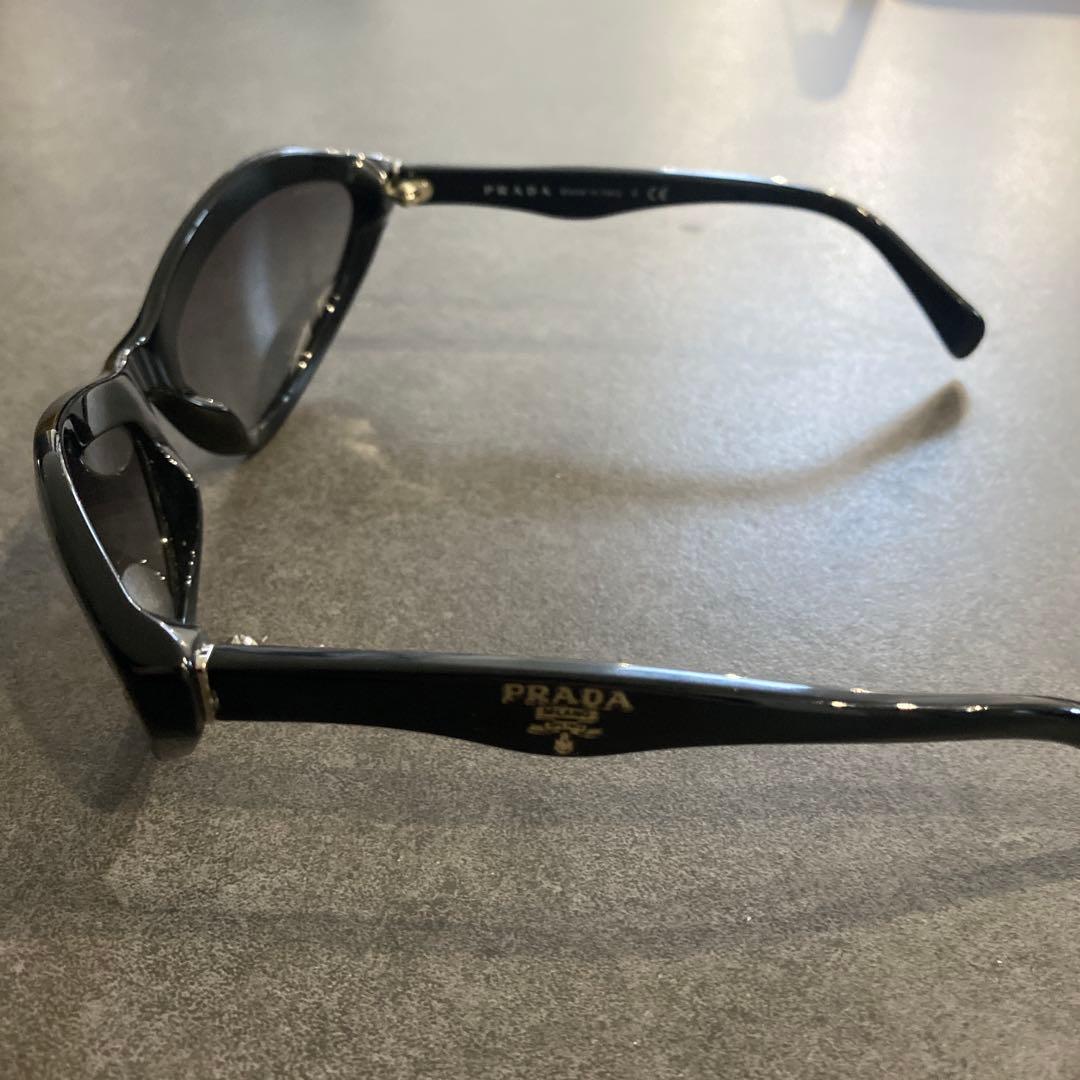 PRADA SPR05N ブラック キャットアイ　サングラス　正規品