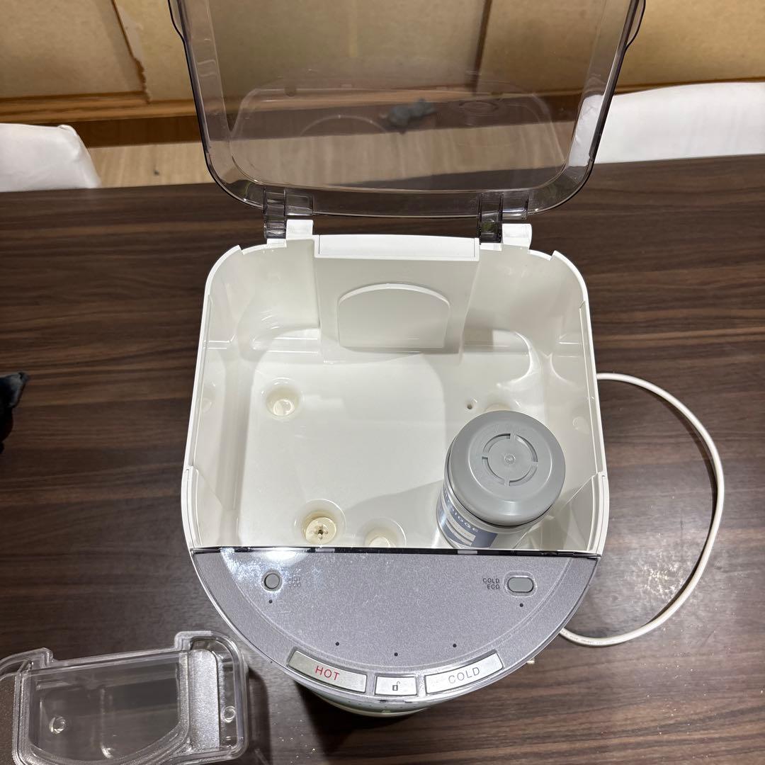 エブリィフレシャスmini ウォーターサーバー白 浄水型カートリッジ新品付き