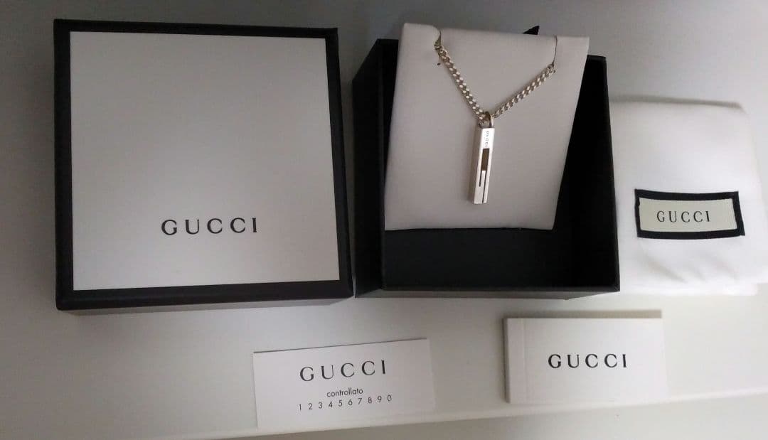 値下げ【上質スターリングシルバー925】グッチ_ Gバーユニセックスネックレス