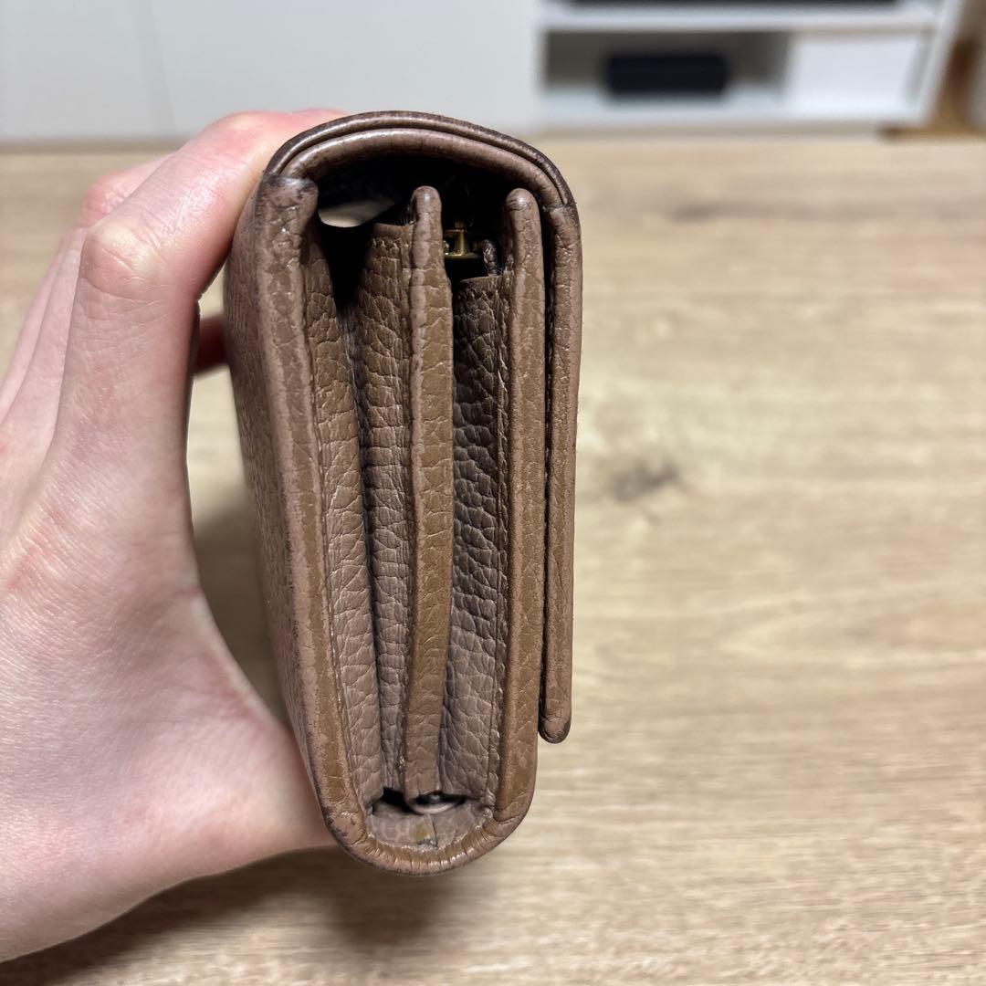 Gucci ベージュ 二つ折り財布