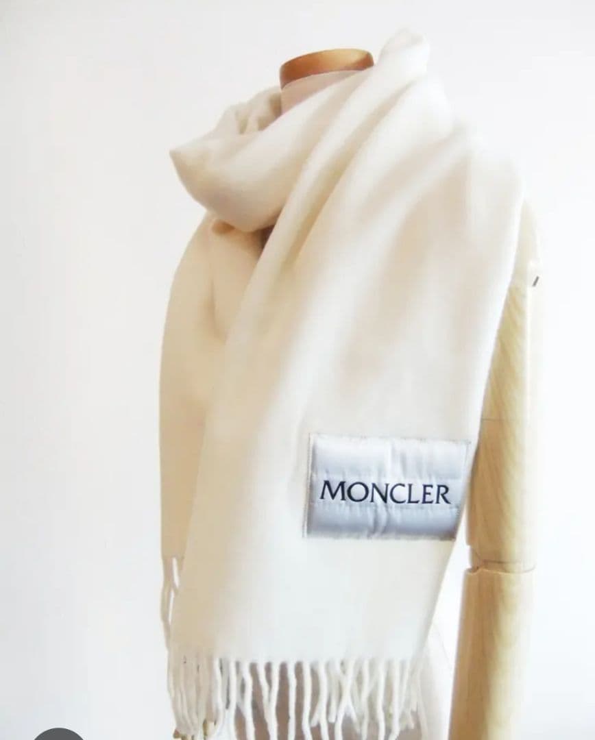 MONCLER ✨モンクレール✨アイボリー マフラー✨
