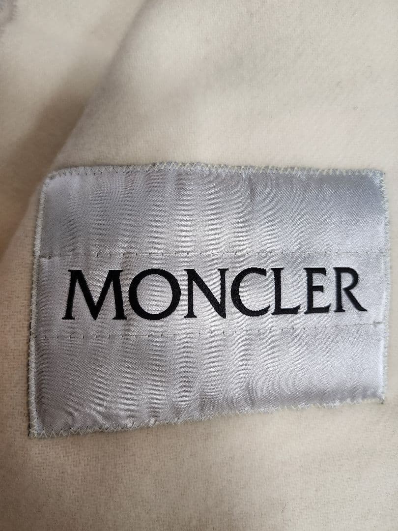 MONCLER ✨モンクレール✨アイボリー マフラー✨