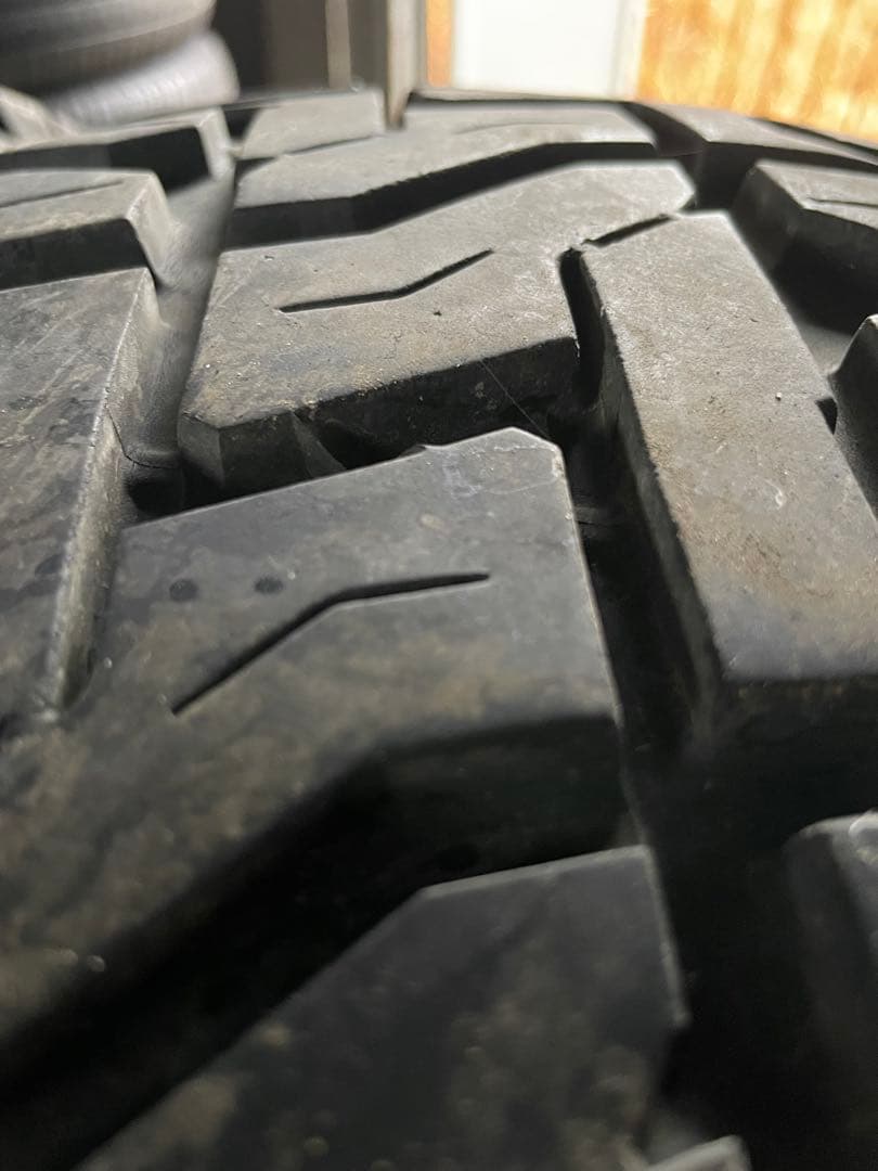 3757 トーヨー　215/65R16 ホワイトレター　4本セット